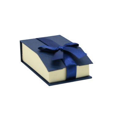 Blue and Cream Magnetic Jewelry Pendant Boxes