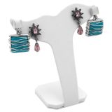 Curved White Leatherette Jewelry Earring Stand