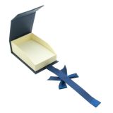 Blue and Cream Magnetic Jewelry Pendant Boxes