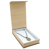 Burlap Jewelry Necklace Box | Gems on Display